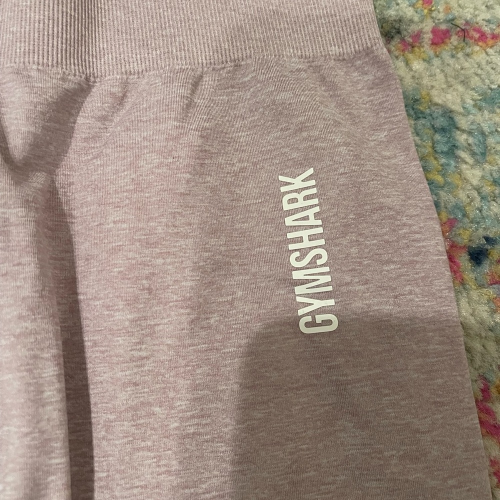 Gymshark set - Picture 2 of 6